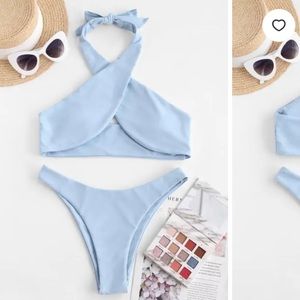 Medium bikini top - never worn!